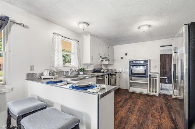 820 Harmon Street SW, North Canton, OH 44720