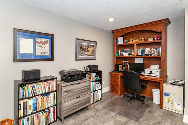 906 Baldwin Street, Maxwell, IA 50161