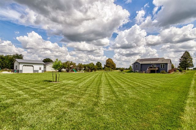 906 Baldwin Street, Maxwell, IA 50161