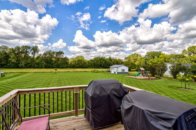 906 Baldwin Street, Maxwell, IA 50161