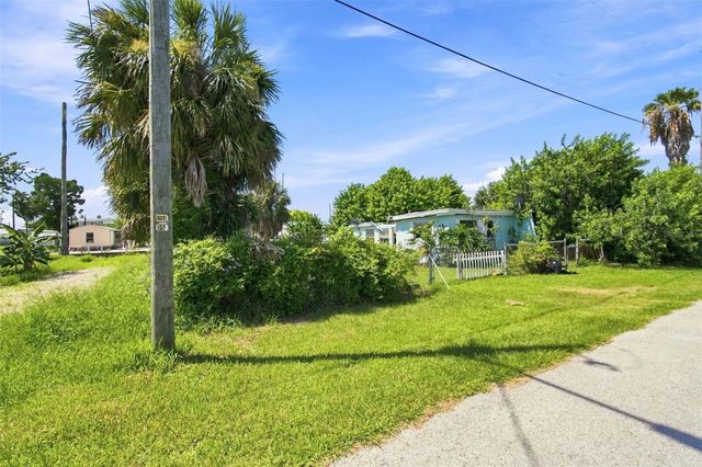 6732 FLICKER LANE, Hudson, FL 34667