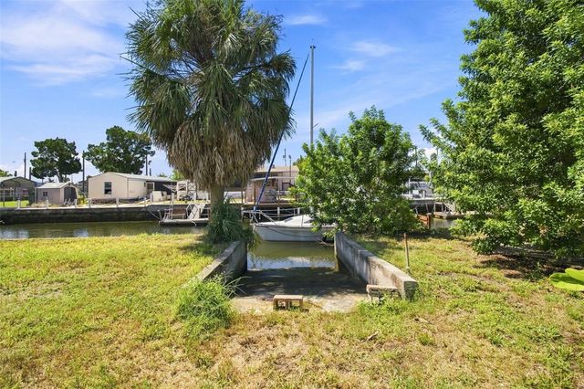 6732 FLICKER LANE, Hudson, FL 34667