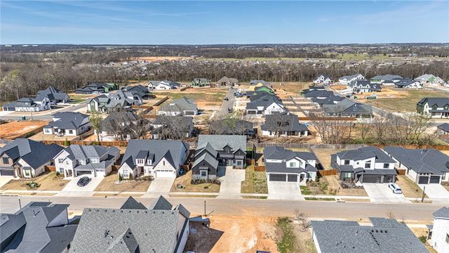 6706 SW Ambient Street, Bentonville, AR 72713