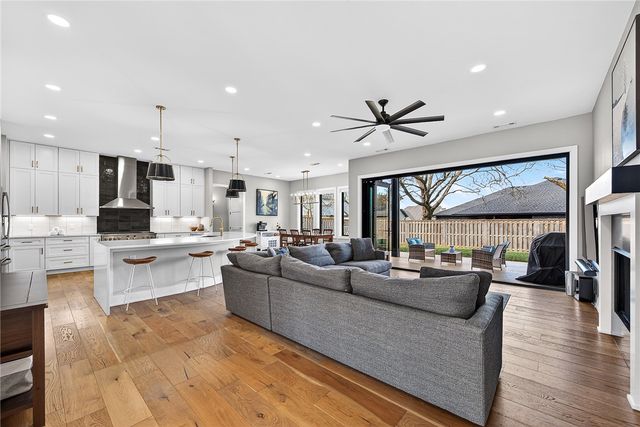 6706 SW Ambient Street, Bentonville, AR 72713