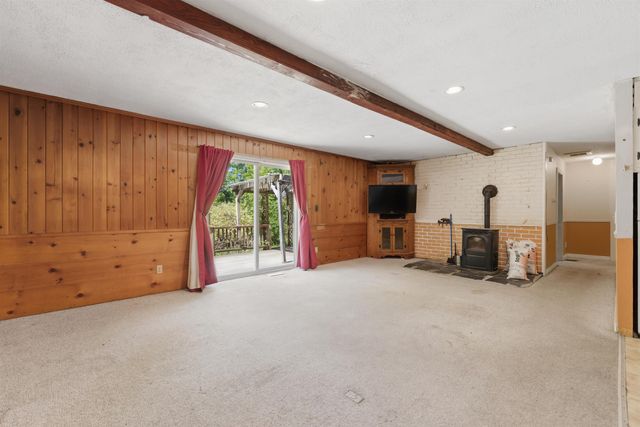 57 Vartland Ridge Road, Londonderry, VT 05148