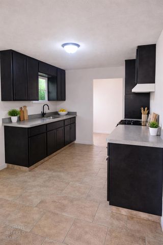 4209 Section Ave, Stockton, CA 95215