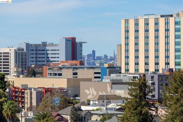 1 Kelton Ct 2D, Oakland, CA 94611