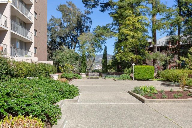 1 Kelton Ct 2D, Oakland, CA 94611