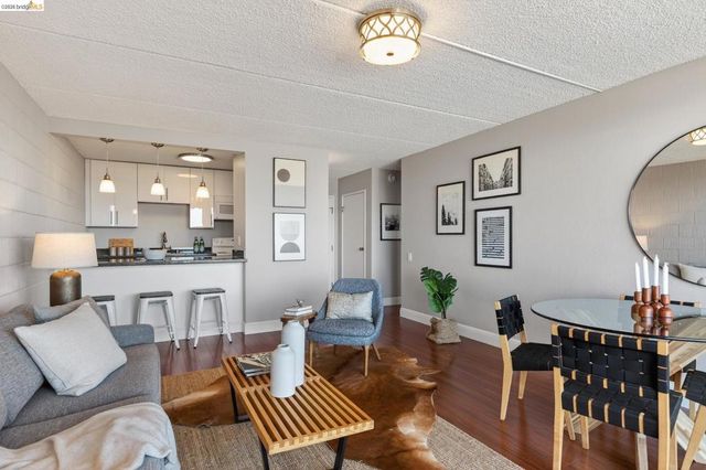 1 Kelton Ct 2D, Oakland, CA 94611