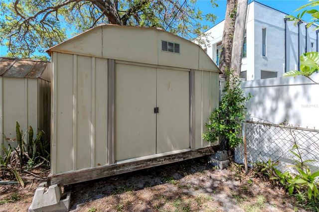 4425 W BAY VILLA AVENUE, Tampa, FL 33611