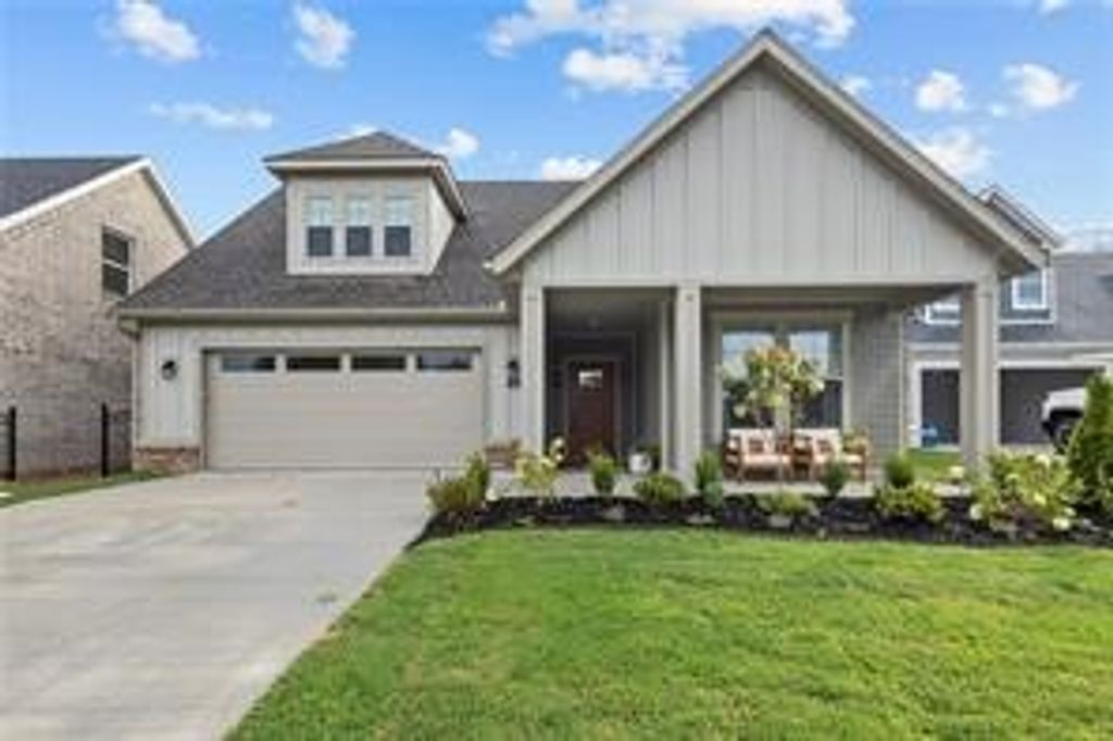 4174 W Huron Loop, Fayetteville, AR 72704