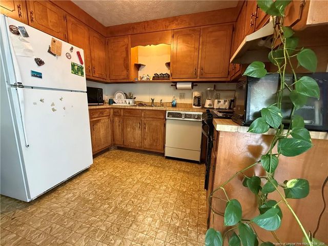 1794 Michelle Court, Fayetteville, NC 28304