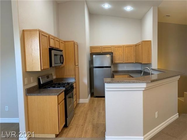 85 DAY TRADE Street 1, Henderson, NV 89074