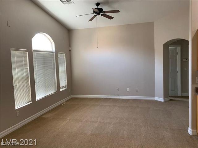 85 DAY TRADE Street 1, Henderson, NV 89074