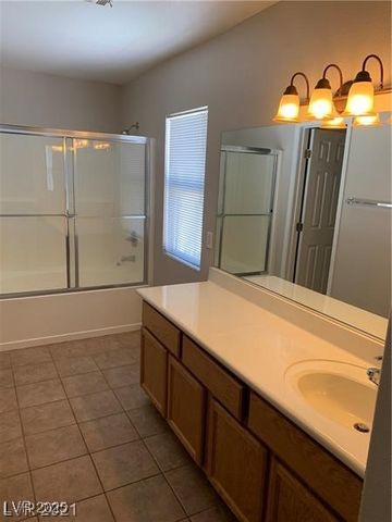 85 DAY TRADE Street 1, Henderson, NV 89074