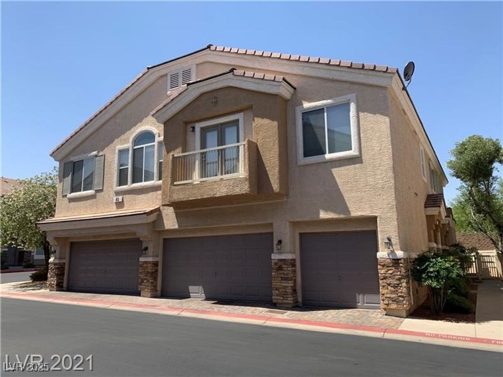 85 DAY TRADE Street 1, Henderson, NV 89074