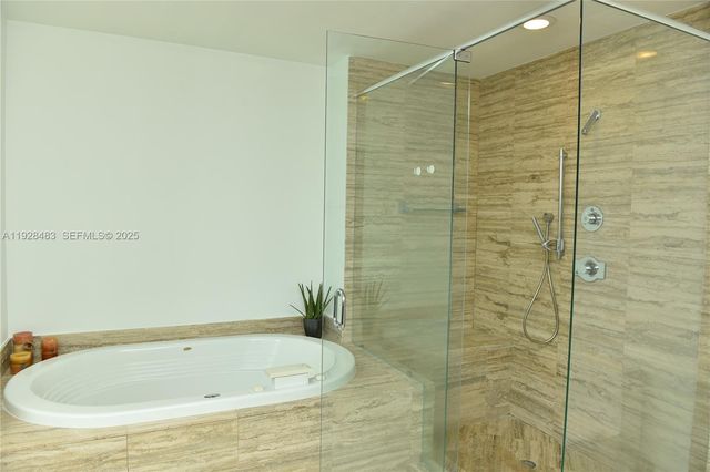 16001 Collins Ave 2302, Sunny Isles Beach, FL 33160