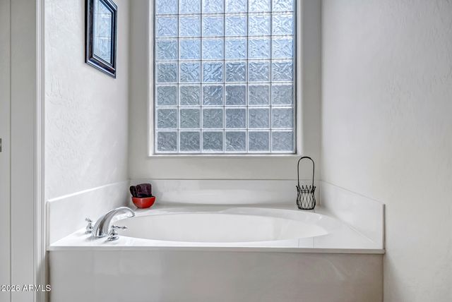 2605 W FLORIMOND Road, Phoenix, AZ 85086