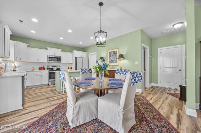 328 Windmill Light Way, Sneads Ferry, NC 28460