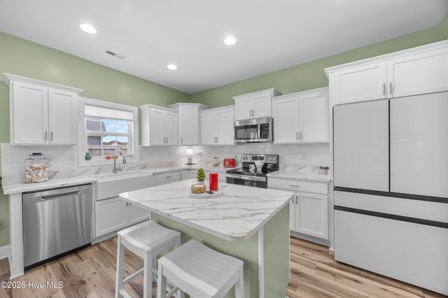 328 Windmill Light Way, Sneads Ferry, NC 28460