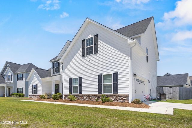 328 Windmill Light Way, Sneads Ferry, NC 28460