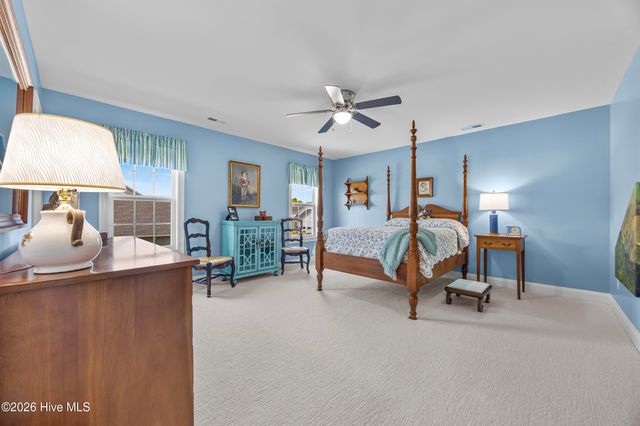 328 Windmill Light Way, Sneads Ferry, NC 28460