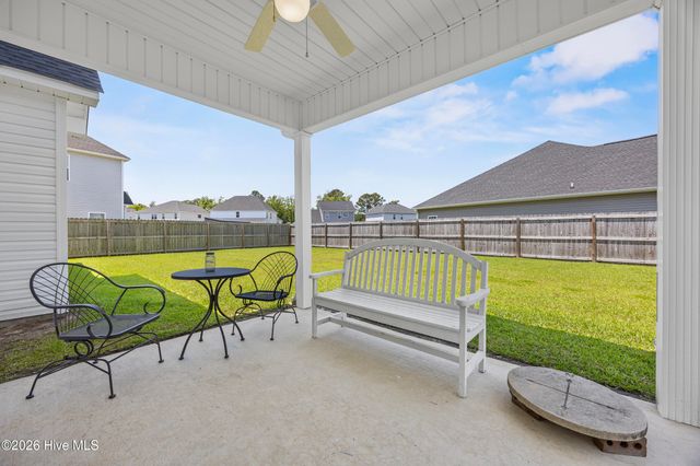 328 Windmill Light Way, Sneads Ferry, NC 28460