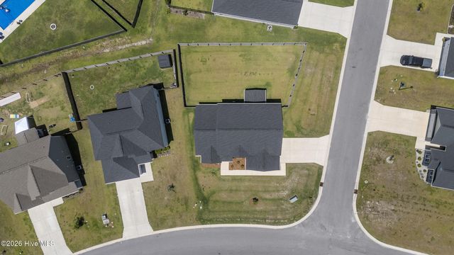328 Windmill Light Way, Sneads Ferry, NC 28460