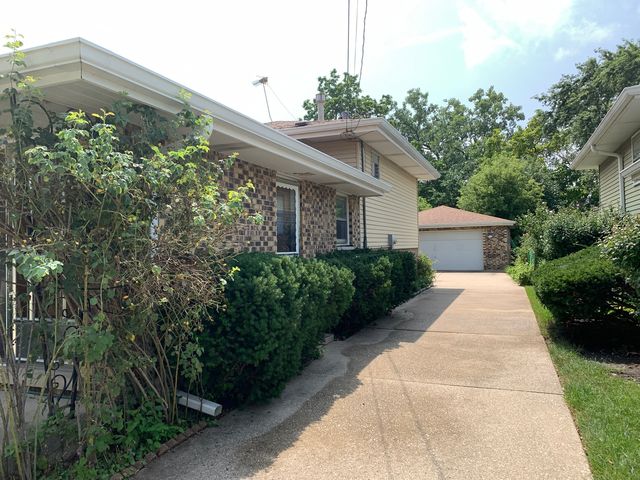 6541 Crescent Court, Oak Lawn, IL 60453