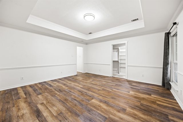 1044 E Woodridge Road, Waxahachie, TX 75165