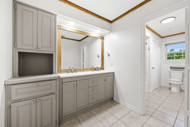 1044 E Woodridge Road, Waxahachie, TX 75165