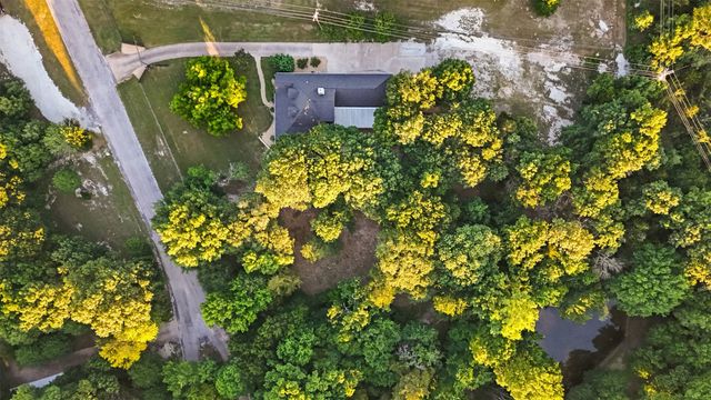 1044 E Woodridge Road, Waxahachie, TX 75165