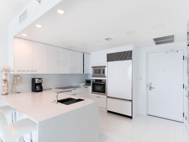 6799 Collins Ave 704, Miami Beach, FL 33141