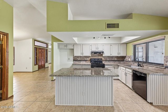 3302 W KRISTAL Way, Phoenix, AZ 85027