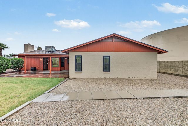 3302 W KRISTAL Way, Phoenix, AZ 85027