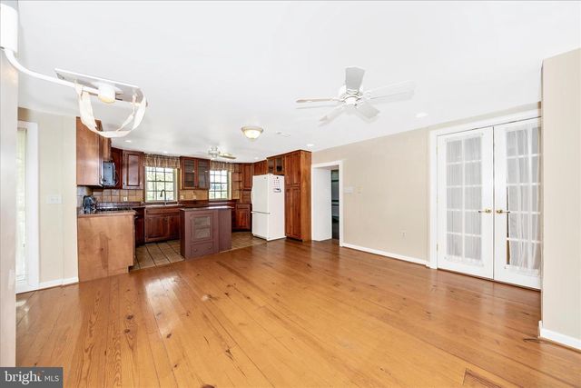 2301 MOUNT EPHRAIM RD, Adamstown, MD 21710