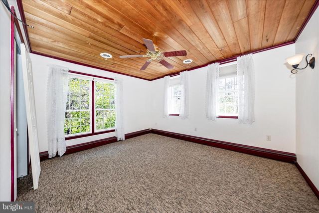 2301 MOUNT EPHRAIM RD, Adamstown, MD 21710