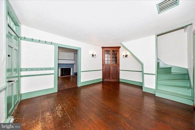 2301 MOUNT EPHRAIM RD, Adamstown, MD 21710