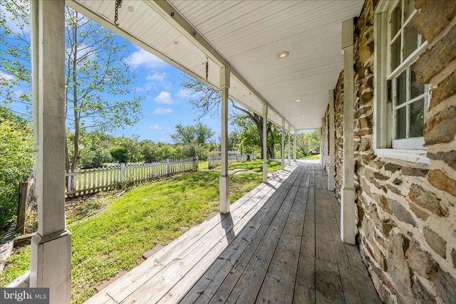 2301 MOUNT EPHRAIM RD, Adamstown, MD 21710