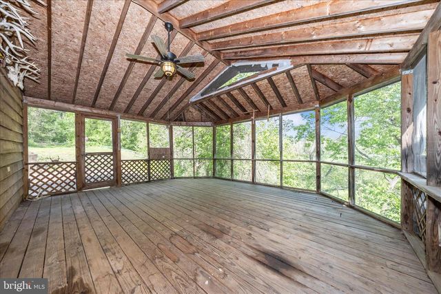 2301 MOUNT EPHRAIM RD, Adamstown, MD 21710