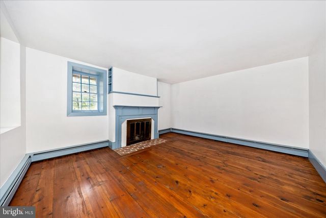 2301 MOUNT EPHRAIM RD, Adamstown, MD 21710