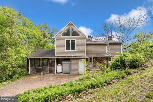 2301 MOUNT EPHRAIM RD, Adamstown, MD 21710
