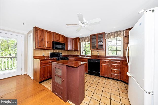 2301 MOUNT EPHRAIM RD, Adamstown, MD 21710