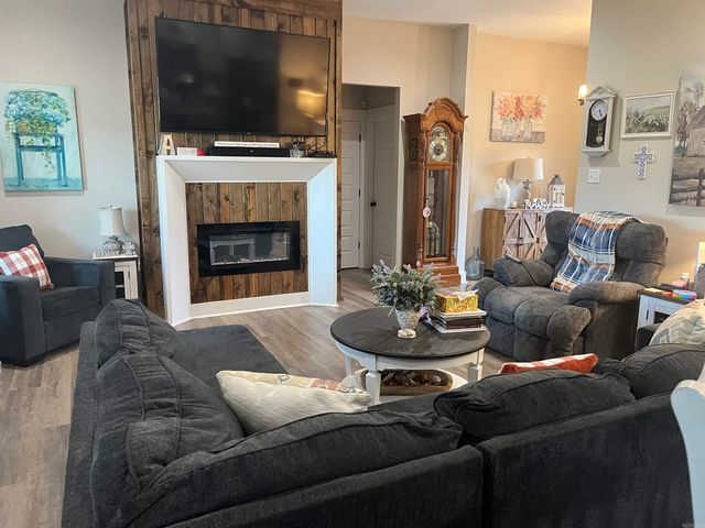 250 Saddle Brook, Austin, AR 72007