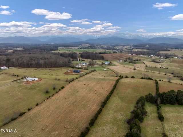 1385 Wilhoit Road, Chuckey, TN 37641