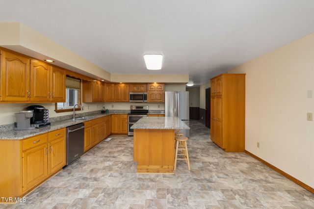 1385 Wilhoit Road, Chuckey, TN 37641