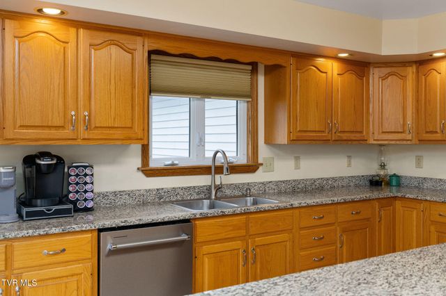 1385 Wilhoit Road, Chuckey, TN 37641