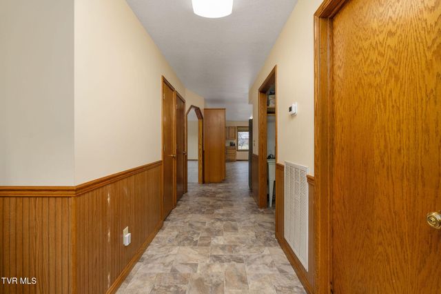 1385 Wilhoit Road, Chuckey, TN 37641