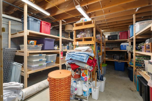 1385 Wilhoit Road, Chuckey, TN 37641