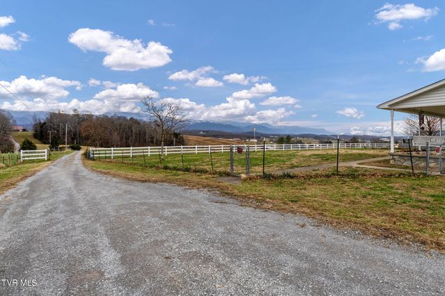 1385 Wilhoit Road, Chuckey, TN 37641